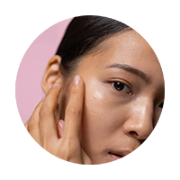 Points noirs sur le visage : le guide des solutions naturelles